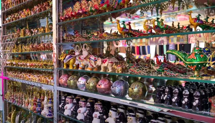 Items to Buy in Dubai Meena Market