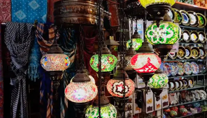 Lanterns - Famous Things to Buy in Dubai