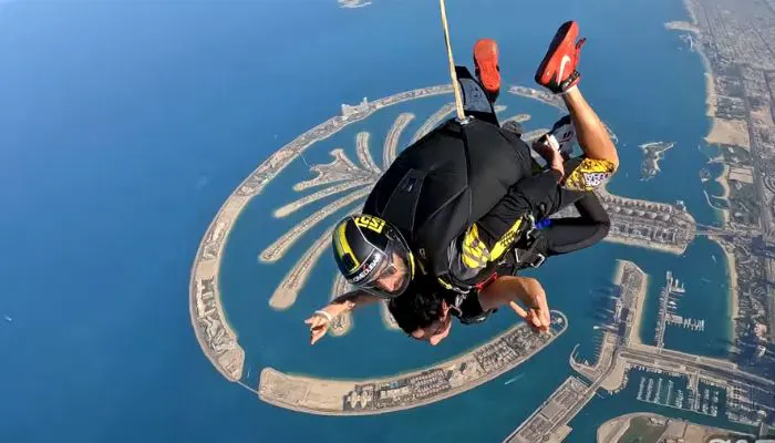 Skydiving in Dubai