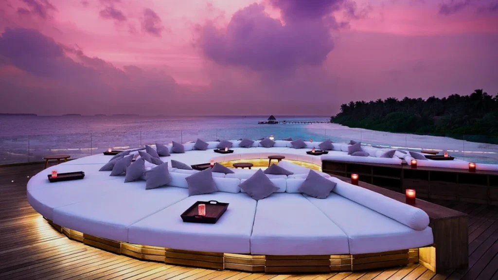 Stargazing & Observatory Bar Experiences